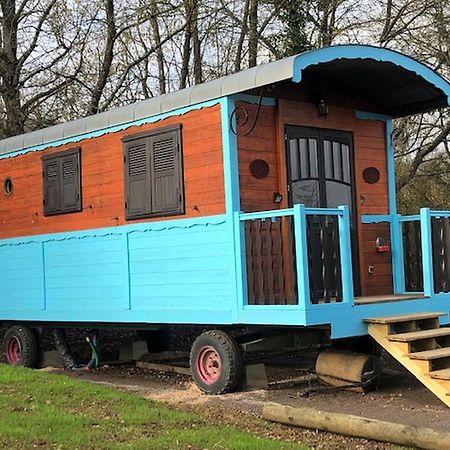 Le Domaine Des Droles De Dames Guest House Buding Exterior foto