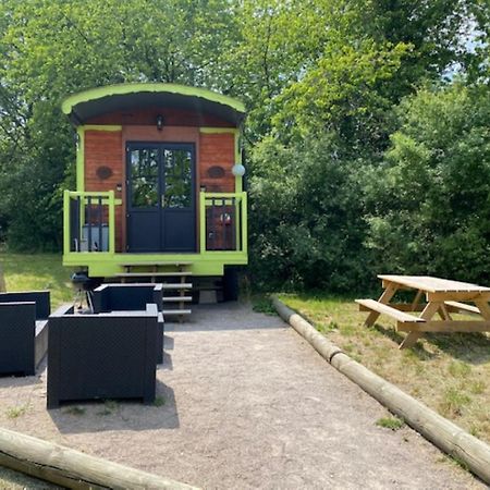 Le Domaine Des Droles De Dames Guest House Buding Exterior foto
