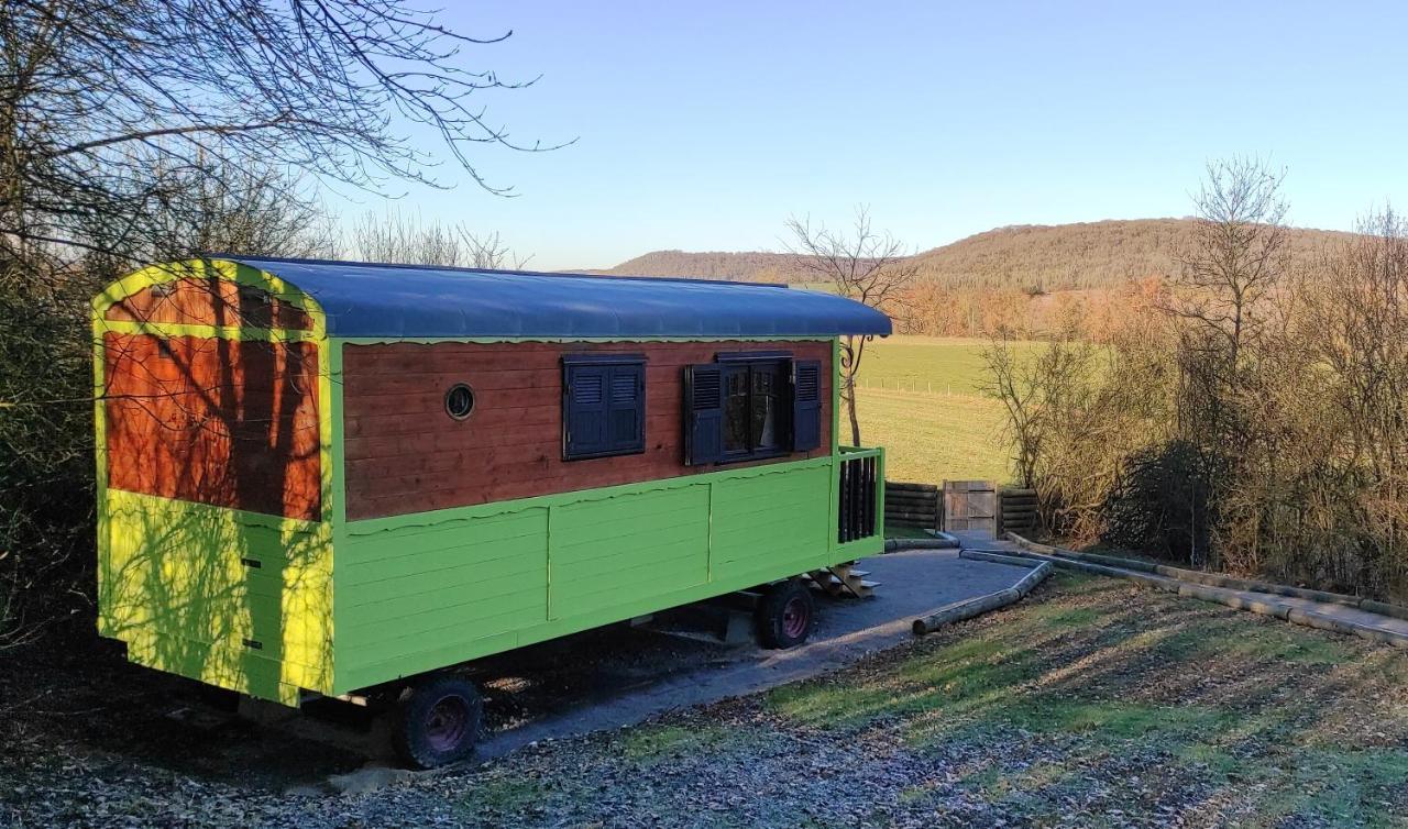 Le Domaine Des Droles De Dames Guest House Buding Exterior foto