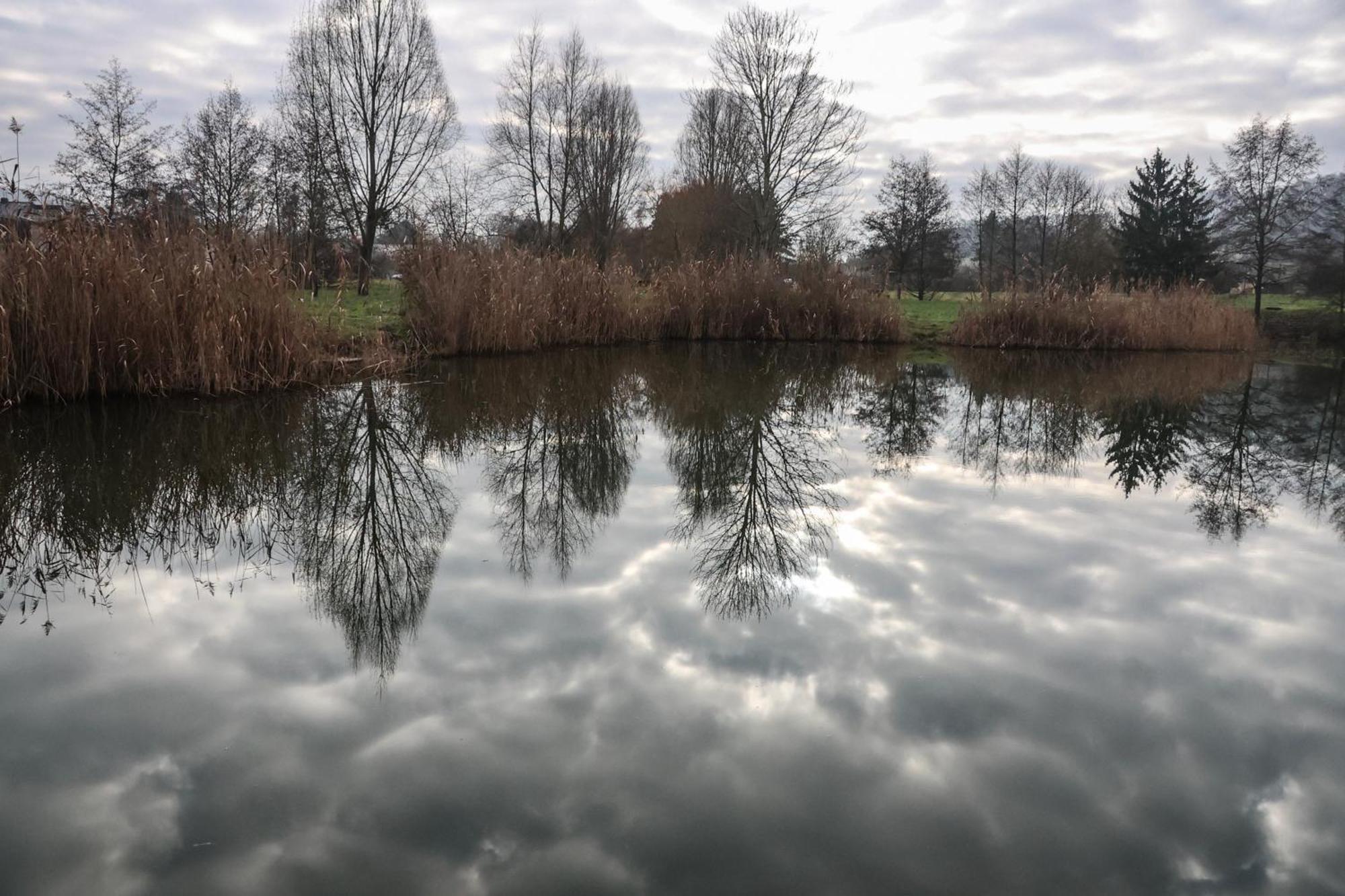 Le Domaine Des Droles De Dames Guest House Buding Exterior foto