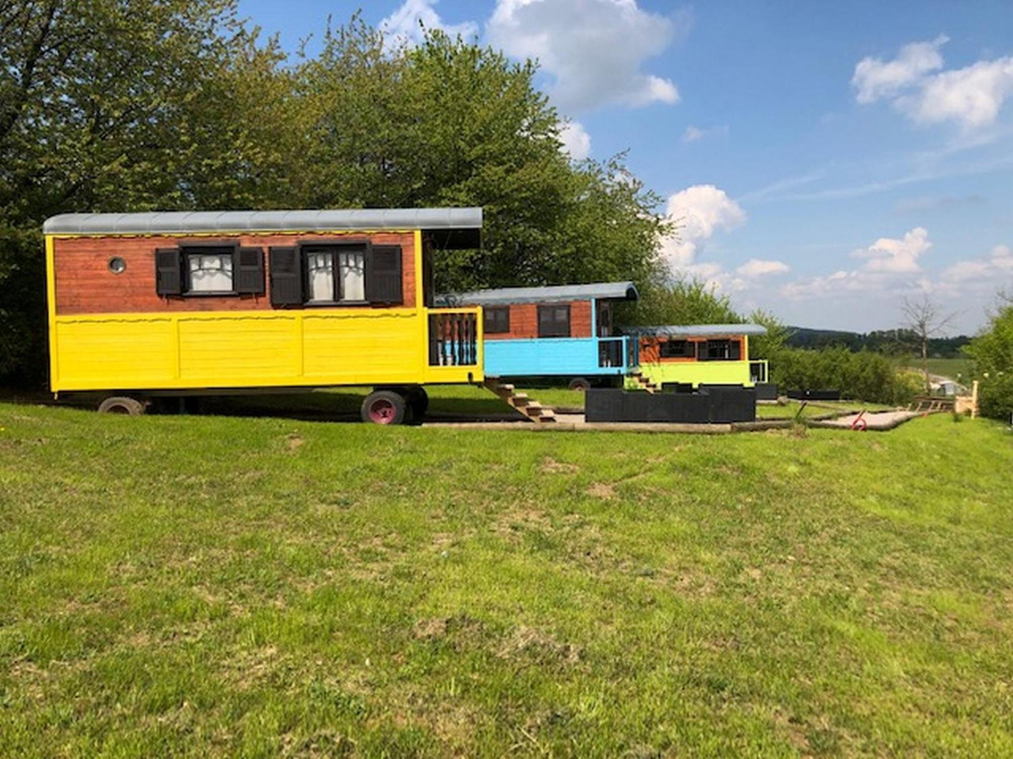 Le Domaine Des Droles De Dames Guest House Buding Exterior foto